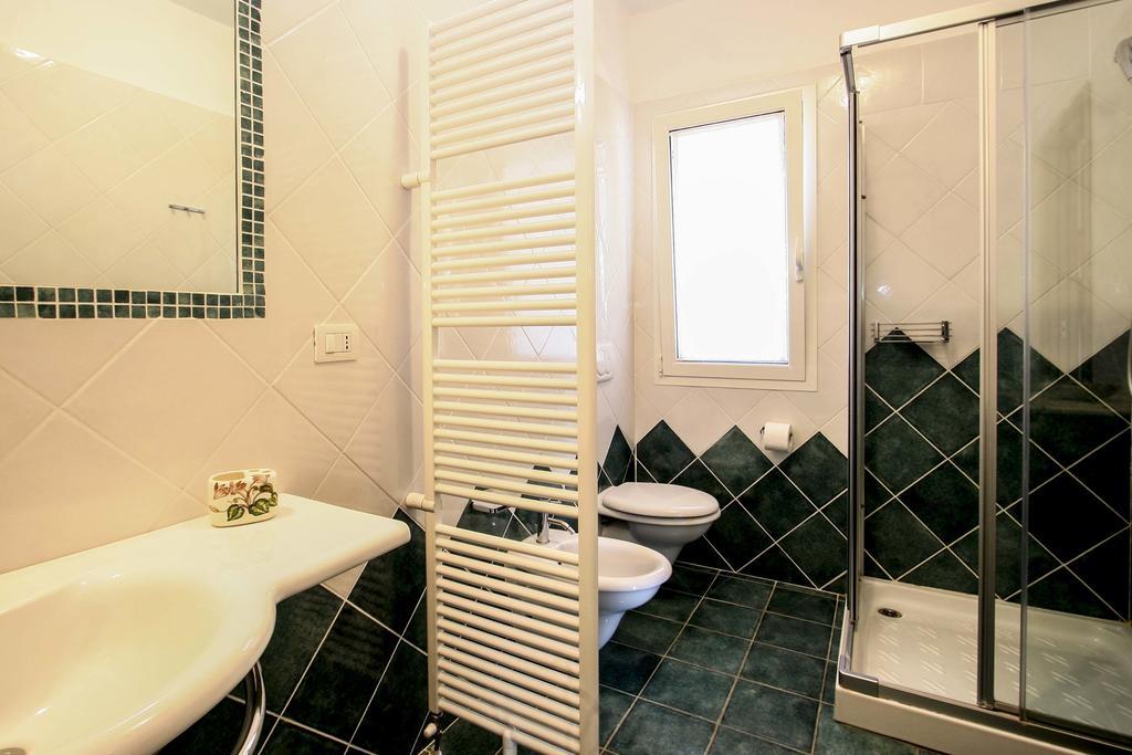 Lo Scoglio - Goelba Villa Capoliveri  Rum bild